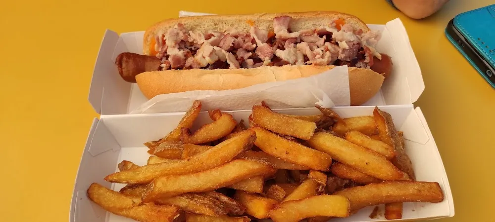 Hot-dog new-yorkais 100 Bœuf XL Supplément Bacon